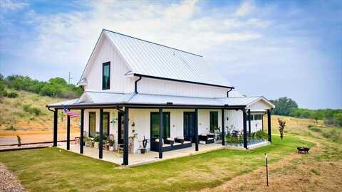 706 Taylor, Llano, TX 78643