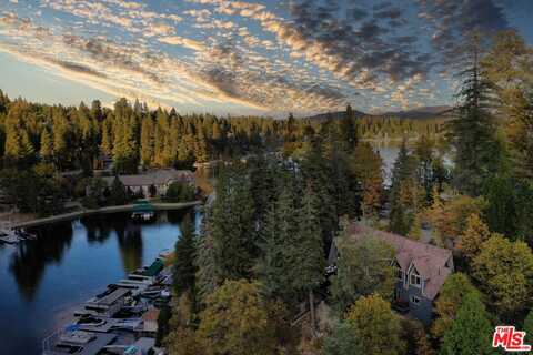 161 Rocky Point Rd, Lake Arrowhead, CA 92352