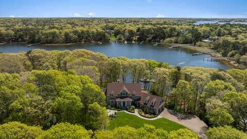 79 Cedar Tree Neck Road, Marstons Mills, MA 02648