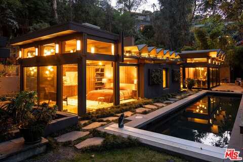 9029 Hollywood Hills Rd, Los Angeles, CA 90046