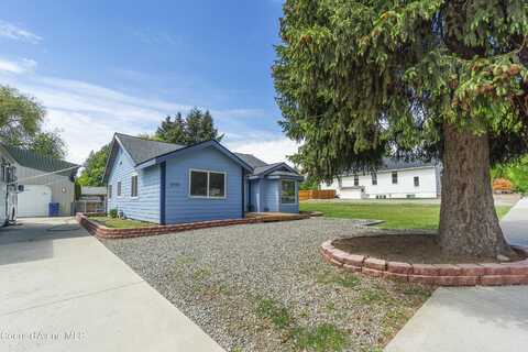 1729 N 9TH ST, Coeur D Alene, ID 83814