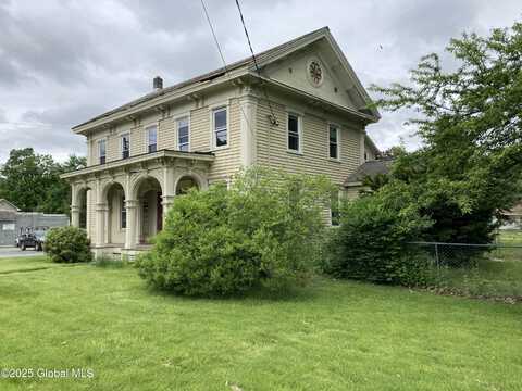 22 Spring Street, Cambridge, NY 12816