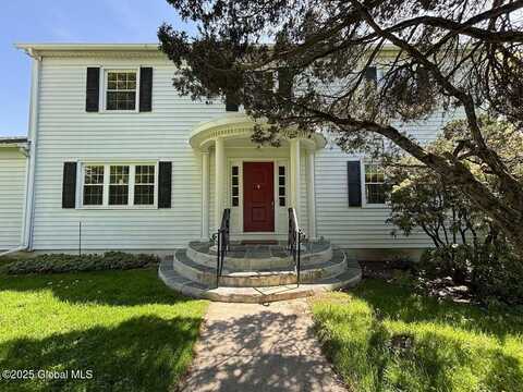4 Noonan Lane, Albany, NY 12209