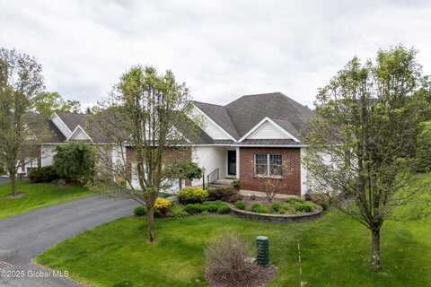 5 Conway Circle, Colonie, NY 12211
