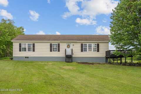 19 Lentine Way, Hebron, NY 12865