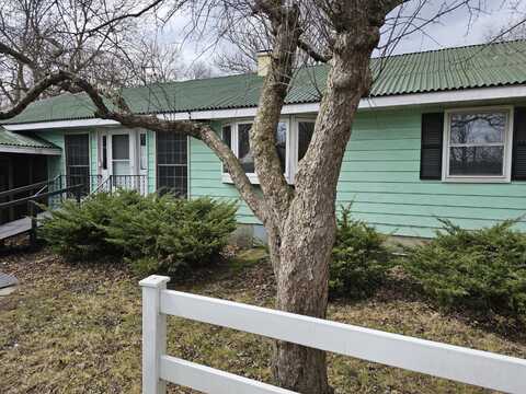1920 Hale Avenue, Chesterton, IN 46304