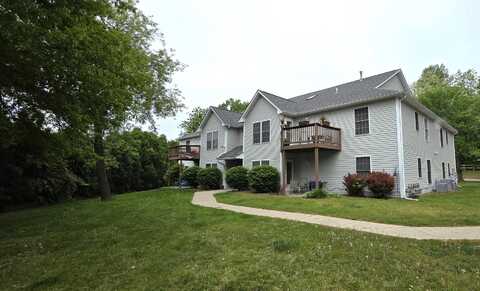 120 Pine Drive, Porter, IN 46304
