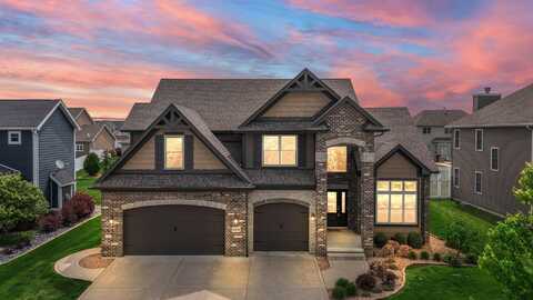 9793 Aster Cove, Saint John, IN 46373