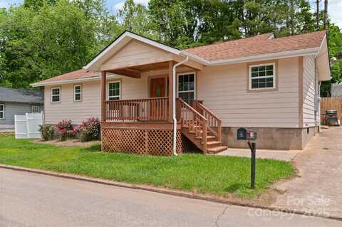 32 Valley Street, Canton, NC 28716
