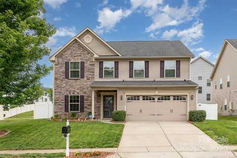 12822 Plumleaf Drive, Charlotte, NC 28213