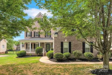 6718 Heritage Orchard Way, Huntersville, NC 28078