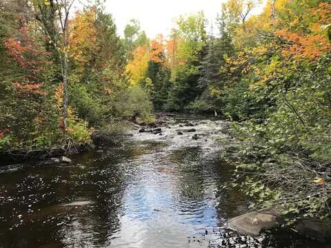 On RIVER RD, Mellen, WI 54546