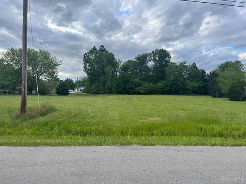 76 Navajo Drive, Sardinia, OH 45171