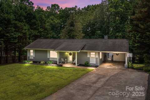 312 Walton Drive, Statesville, NC 28625