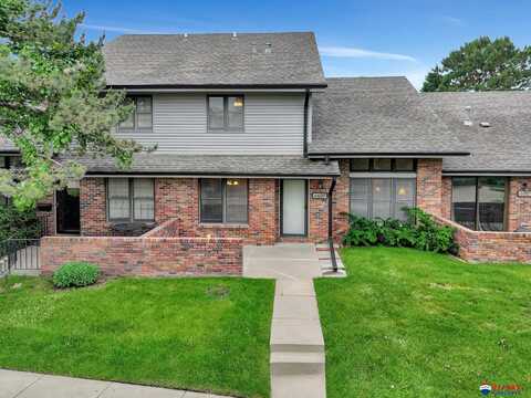 6609 Shenandoah Court, Lincoln, NE 68510