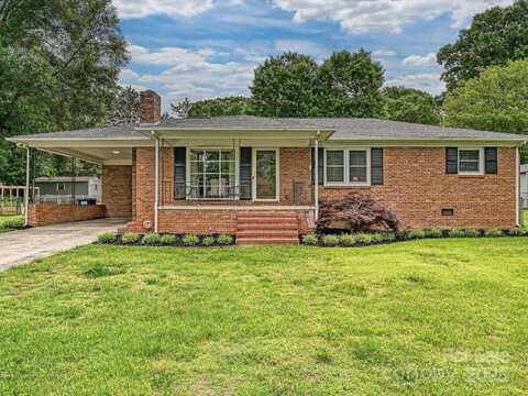 407 S Buckoak Street, Stanley, NC 28164