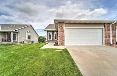 6200 Maple View Drive, Lincoln, NE 68512