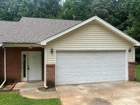 212 Doolie Road, Mooresville, NC 28117