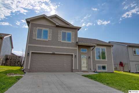 5306 S 195th Street, Omaha, NE 68135