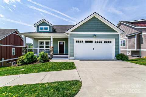 75 Leyland Circle, Hendersonville, NC 28792