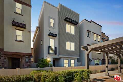 605 Daniel Freeman Cir, Inglewood, CA 90301