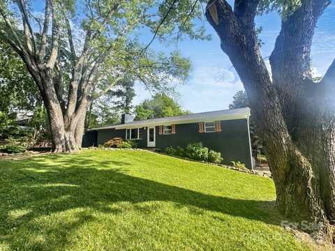 28 Pine Lane, Asheville, NC 28806
