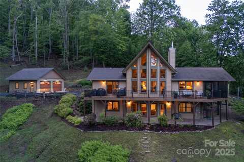 268 Trappers Run Drive, Burnsville, NC 28714