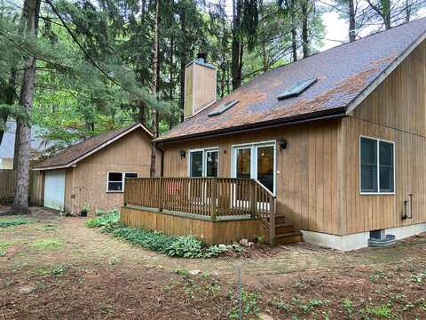 3908 Papoose Trail, Allegan, MI 49010