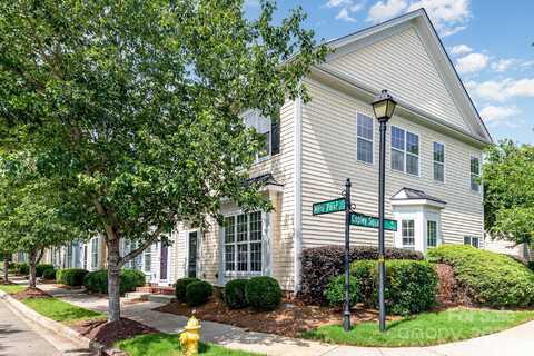 939 White Point Drive, Huntersville, NC 28078