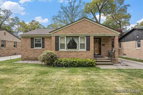 1375 Beardsley Avenue, Muskegon, MI 49441
