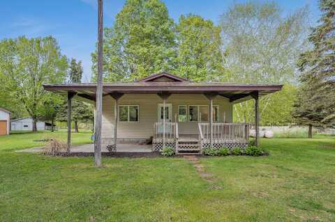 16436 45th Avenue, Barryton, MI 49305