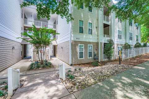 18605 Ruffner Drive unit: 3E, Cornelius, NC 28031