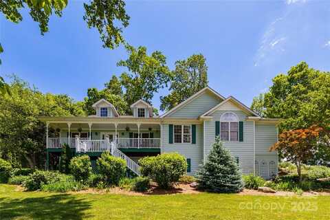 50 Appleola Road, Hendersonville, NC 28792