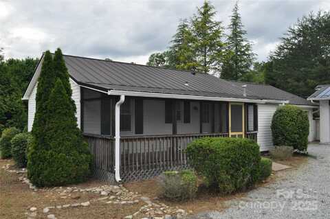 105 S Oakleaf Drive, Landrum, SC 29356