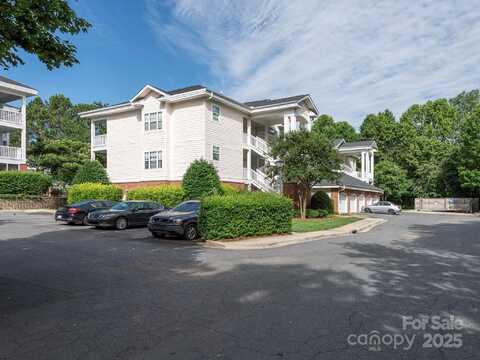 8747 Coralbell Lane, Charlotte, NC 28213