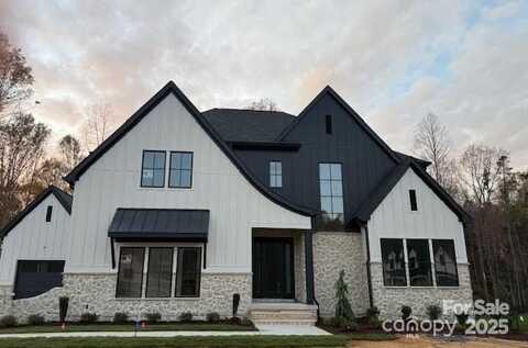136 Castleview Lane, Mooresville, NC 28115