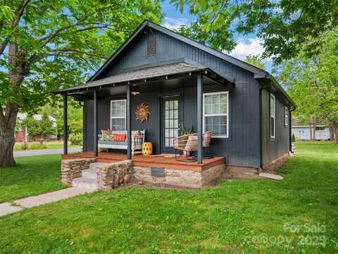 291 Camelot Drive, Waynesville, NC 28786