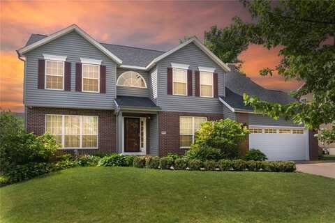 6919 Rockingham Drive SW, Cedar Rapids, IA 52404