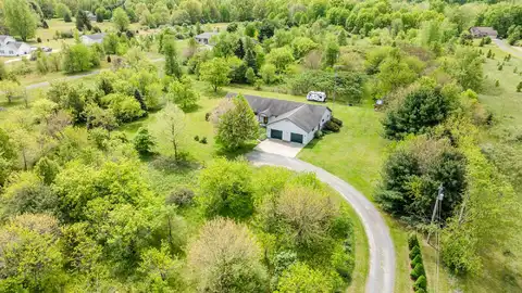 5142 Becht Road, Coloma, MI 49038