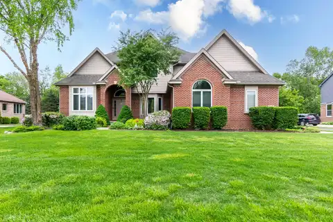 7009 Suncrest Dr Drive, Saline, MI 48176