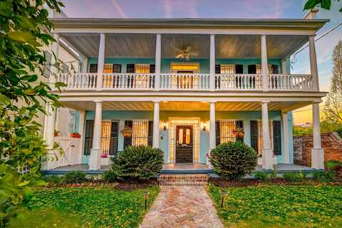 154 Wentworth Street, Charleston, SC 29401