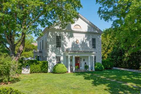 20 Lyme Street, Old Lyme, CT 06371