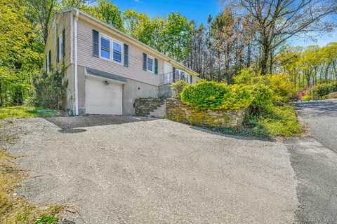 43 Moorland Avenue, Waterbury, CT 06708