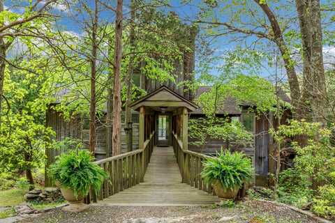 32 Beeholm Road, Redding, CT 06896