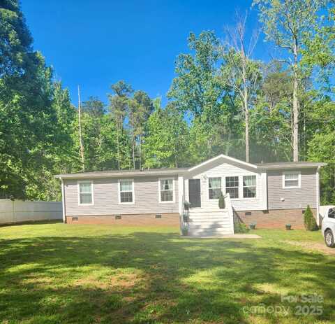 2025 Kisatchie Drive, Hickory Grove, SC 29717