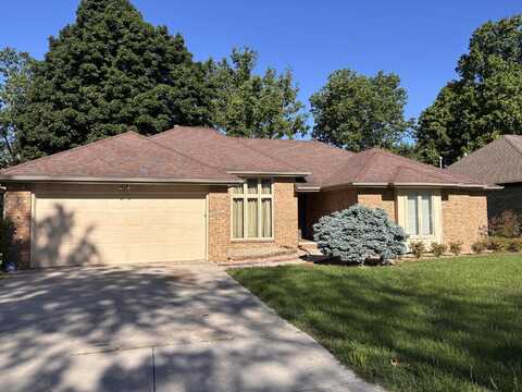 3055 S Oak Avenue, Springfield, MO 65804