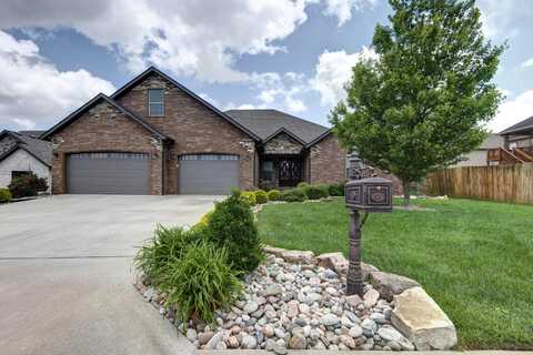 992 N Cedar Ridge Avenue, Springfield, MO 65802