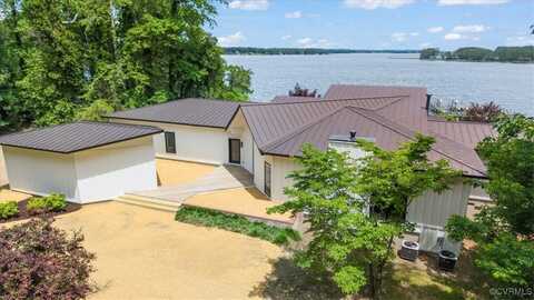 1665 Wilton Creek Road, Hartfield, VA 23071