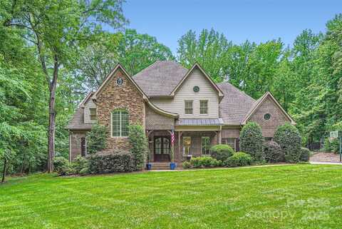 1056 James Madison Drive, Matthews, NC 28104