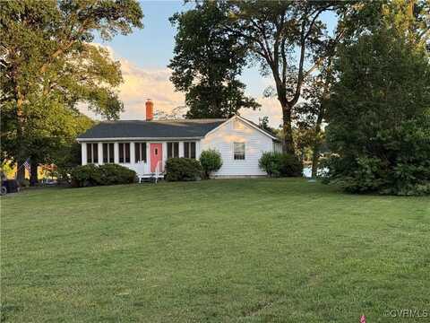 1686 Locust Grove Road, Topping, VA 23169